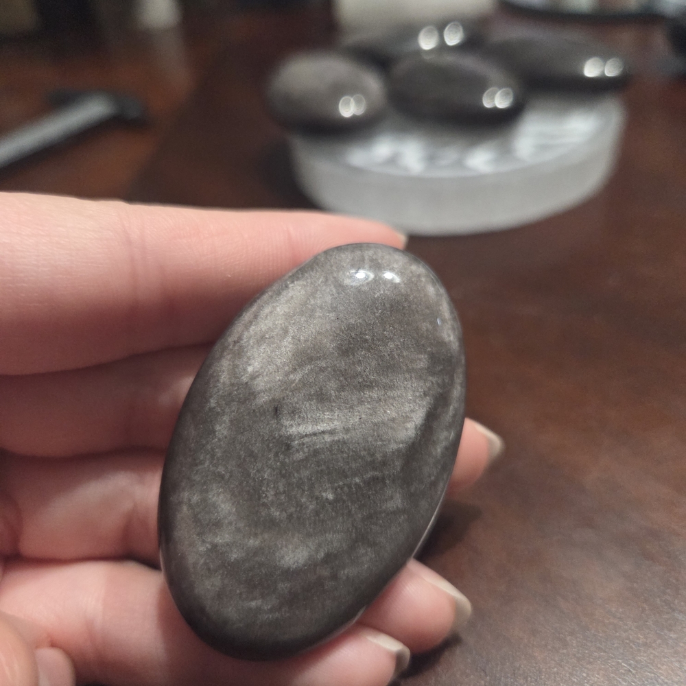 Silver Sheen Obsidian Palmstone - Picture 10 of 16